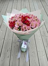 Букет цветов из:  Альстромерии #REPLACE_PRED# Гизель