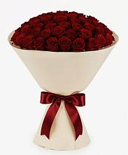 Букет 101 Бордовая роза Блэк Бакарра в Гизель