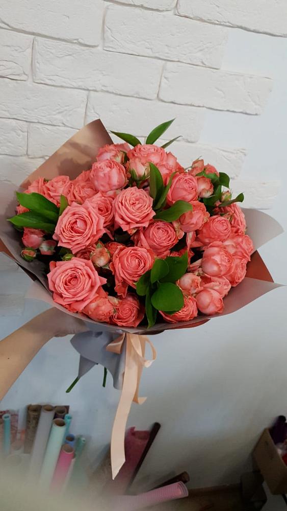 Букет цветов из: Розы в Гизель