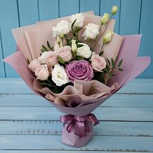 Букет цветов из:  Розы и Лизиантусы в Гизель