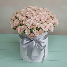 Цветочная композиция из Розы в шляпной коробке в Гизель