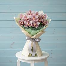 Букет цветов из:  Орхидеи и Розы в Гизель