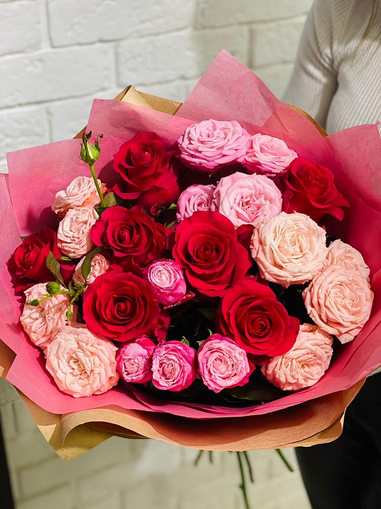 Букет цветов из: Розы в Гизель