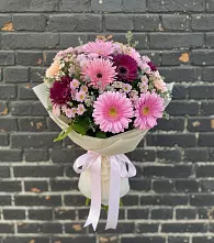 Букет цветов из:  Герберы и Хризантемы #REPLACE_PRED# Гизель