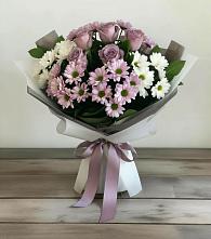 Букет цветов из:  Хризантемы и Розы в Гизель