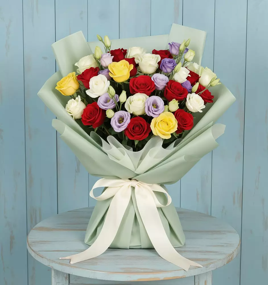 Букет цветов из: Розы в Гизель