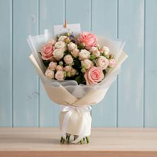 Букет цветов из:  Розы в Гизель