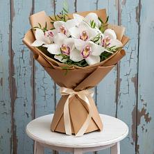 Букет цветов из:  Орхидеи и Розы в Гизель